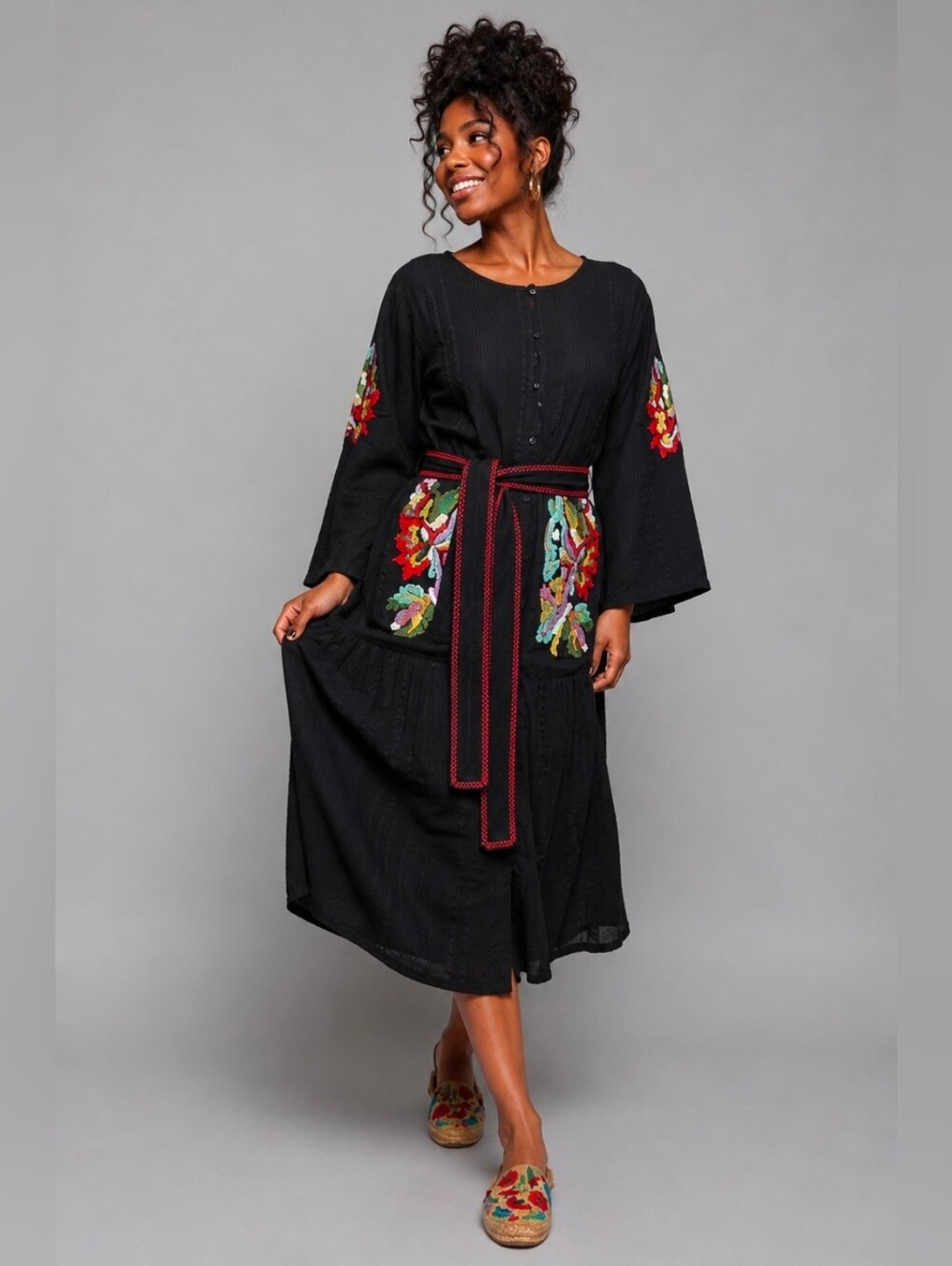 NEW!!! POL Embroidered Black Maxi Dress with Belt, NWT